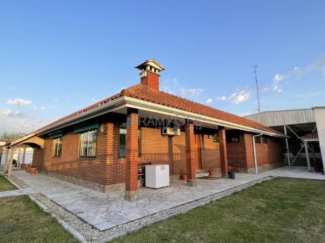 Chalet en venta en Tomiño, O Seixo