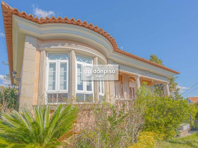Chalet en venta en Tomiño, O Seixo