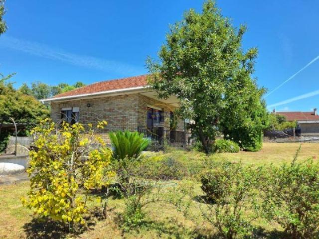 Villa en venta en Tomiño