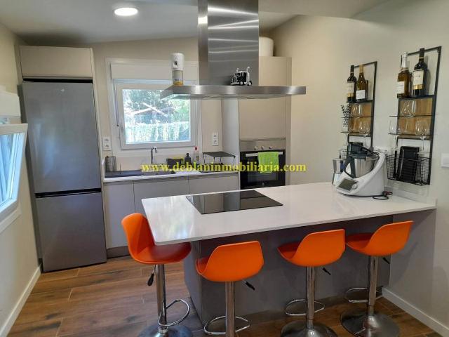 Villa en venta en Tomiño