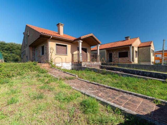 Chalet en venta en Tomiño, O Seixo