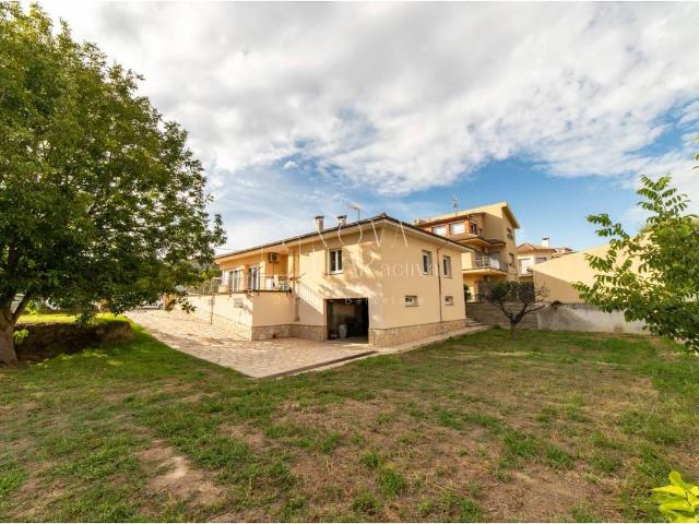 Chalet en venta en Fontordera, Tona