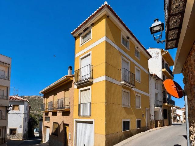 Chalet en venta en l'Alt Palància, Valencia