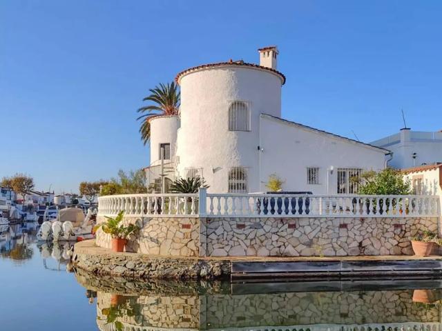 Chalet en venta en Castelló D'empúries, Girona