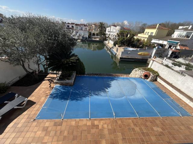Chalet en venta en Empuriabrava, Alt Empordà