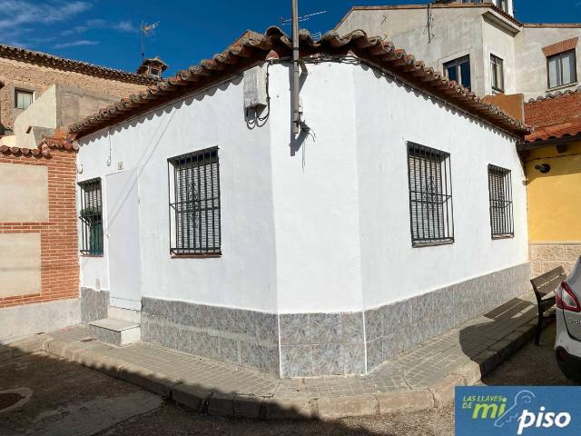 Villa en venta en Tordesillas