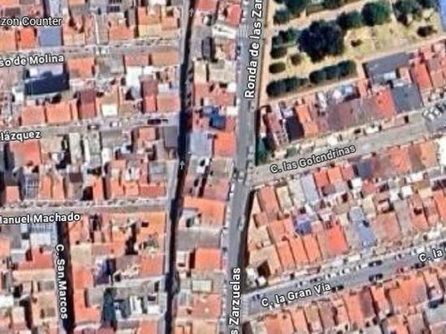 Villa en venta en Utrera, Barriada Los Salesianos