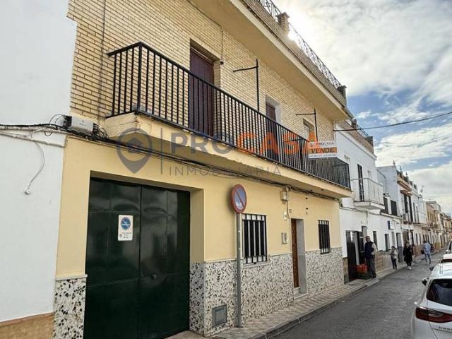Chalet en venta en Utrera, Andalucía