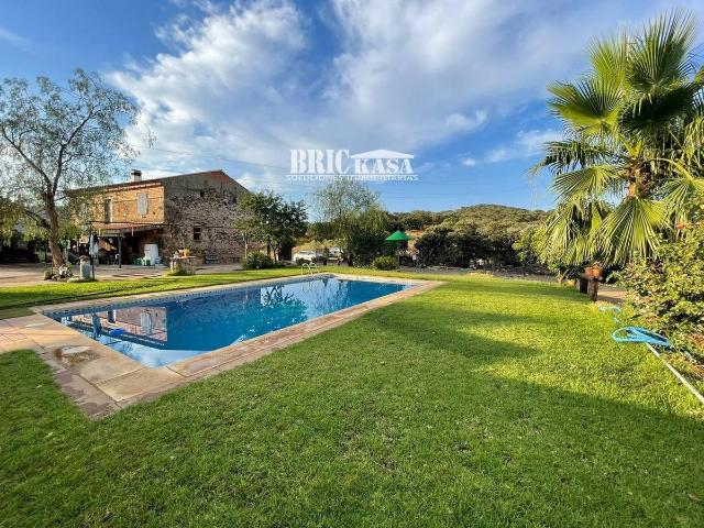 Villa en venta en Torre De Santa María
