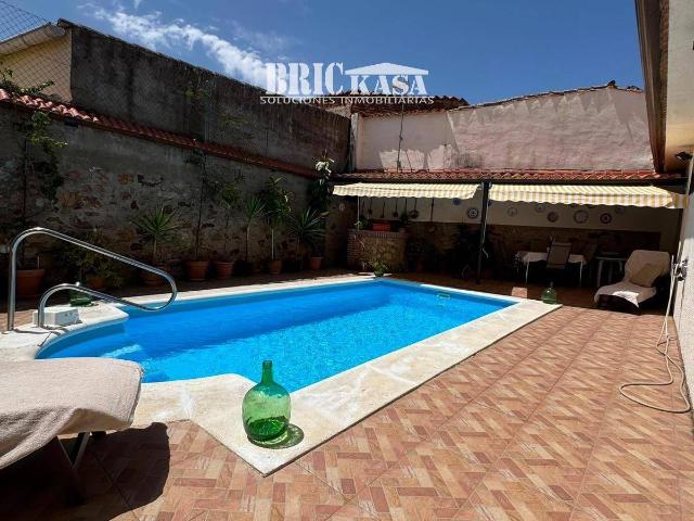 Chalet en venta en Torre De Santa María, Extremadura
