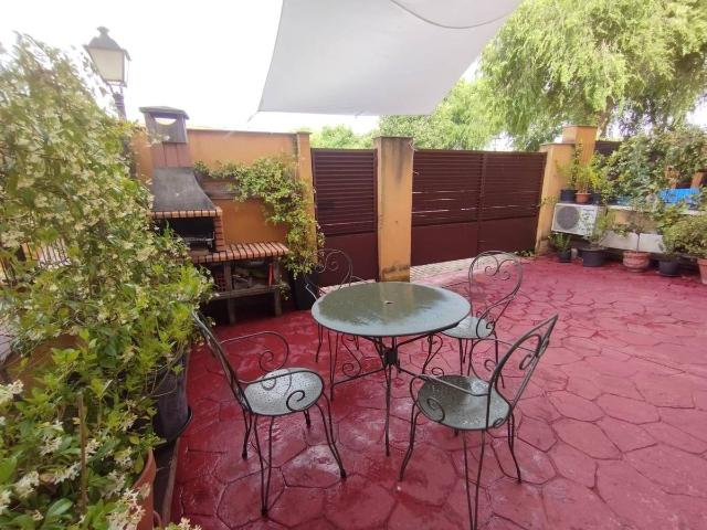 Villa en venta en Torre Del Burgo Villa en venta en Torre Del Burgo
