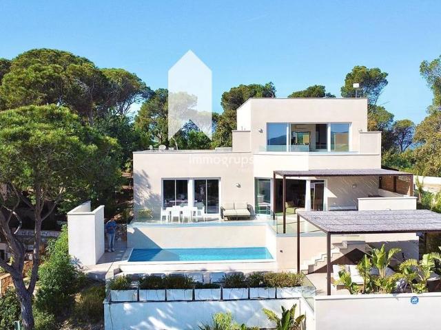 Villa en venta en Calonge