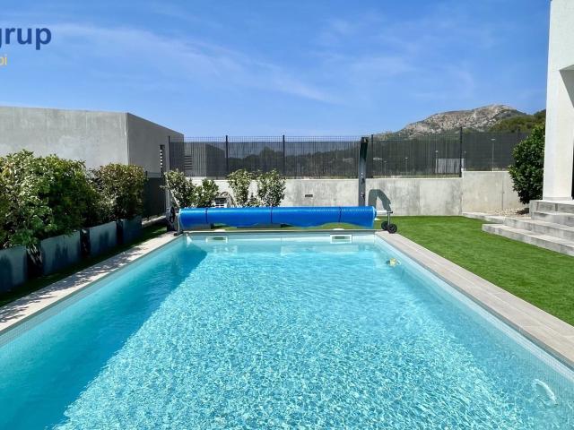 Villa en venta en Torroella De Montgrí