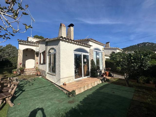 Villa en venta en Torroella De Montgrí