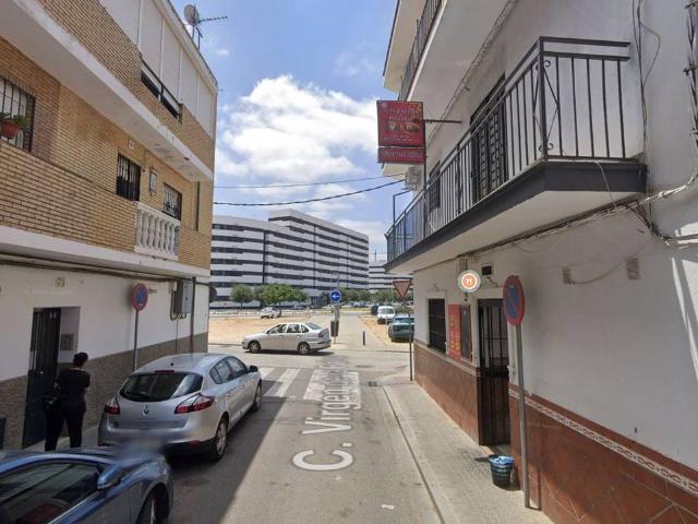 Villa en venta en Sevilla, El Arenal