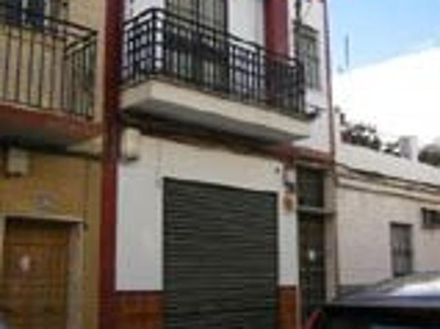 Villa en venta en Sevilla, El Arenal