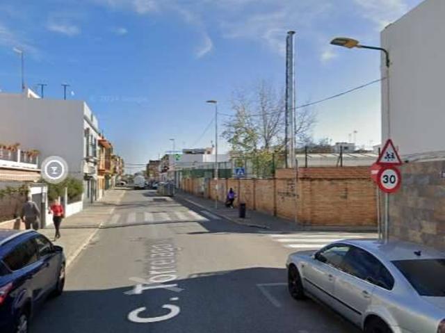 Villa en venta en Sevilla, El Arenal