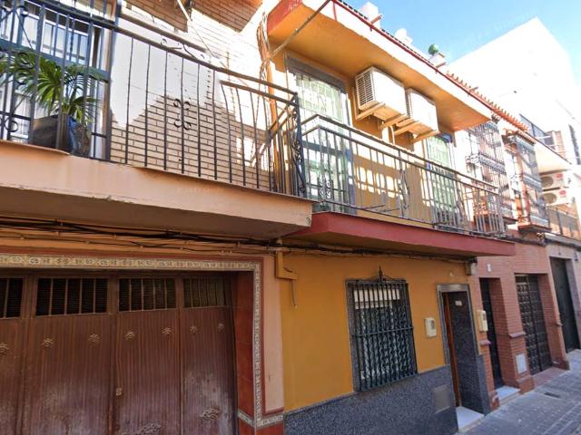 Villa en venta en Sevilla, El Arenal