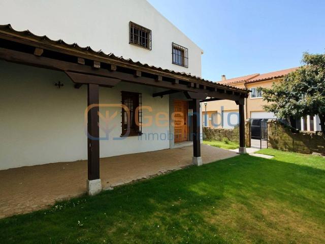 Chalet en venta en Sexmo de San Lorenzo, Torrecaballeros