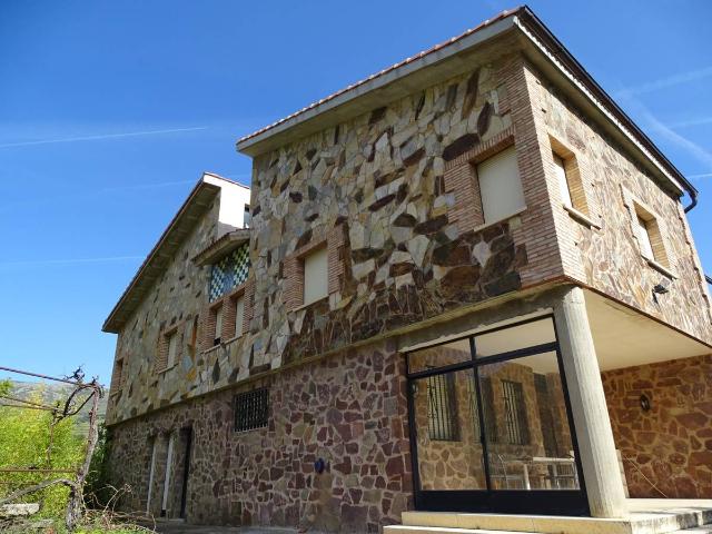 Chalet en venta en Torrecilla En Cameros, La Rioja