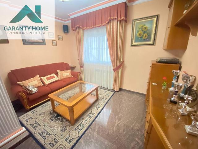 Chalet en venta en Torre Del Campo, Andalucía