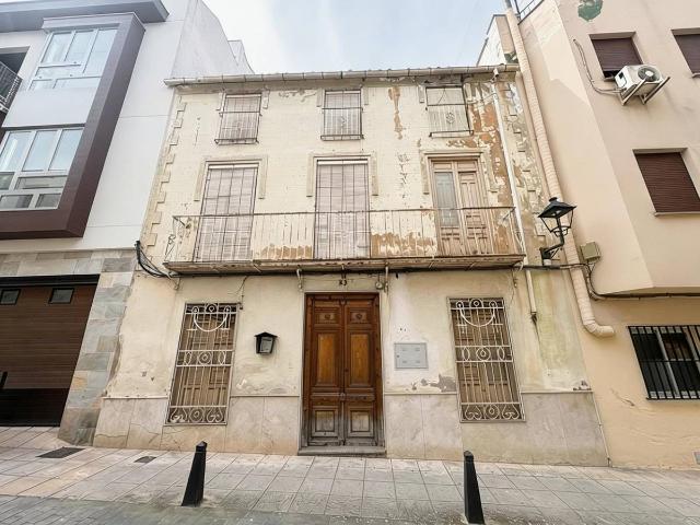 Chalet en venta en Torre Del Campo, Andalucía