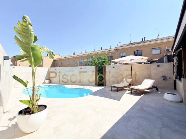 Chalet en venta en Torrejón De Velasco, Madrid