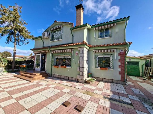 Chalet en venta en Torrejón Del Rey, Castilla-La Mancha