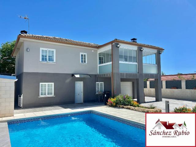 Villa en venta en Torrejón Del Rey, Urbanización Eras de San Sebastián