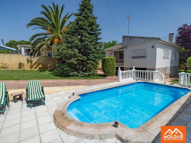 Villa en venta en Torrejón Del Rey, Urbanización Eras de San Sebastián