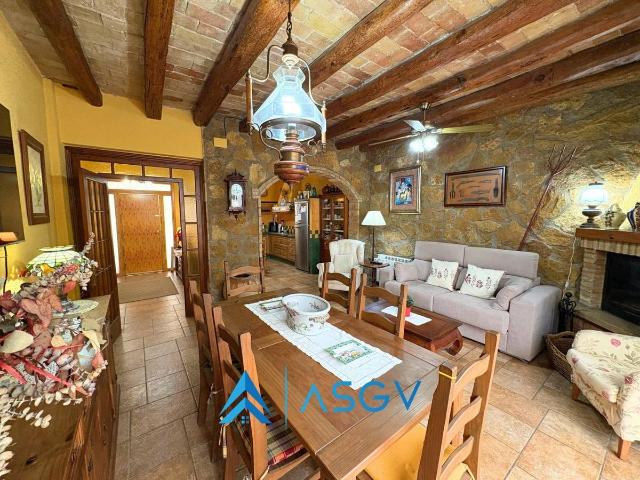 Chalet en venta en Torrelavit, Barcelona