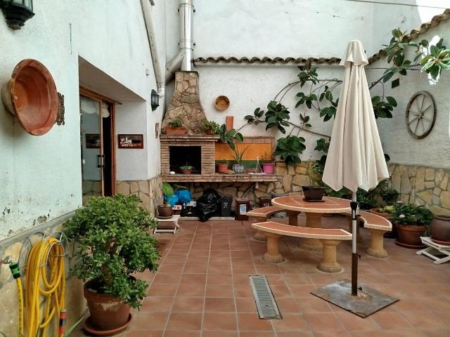 Villa en venta en Torrelavit