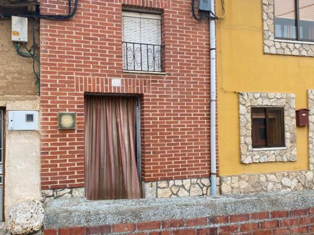 Villa en venta en Torrelobatón