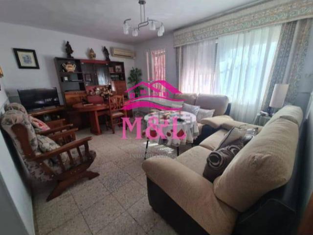 Villa en venta en Torremayor
