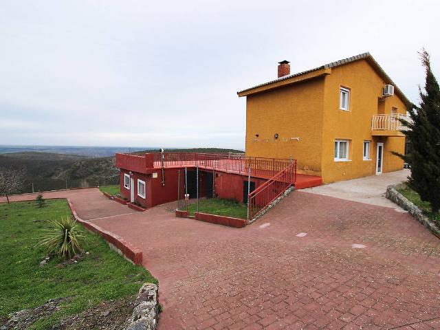 Chalet en venta en Torremocha De Jarama, Madrid