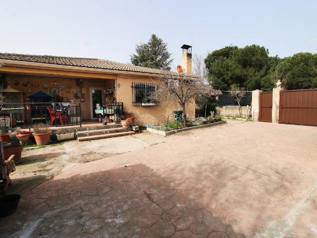 Chalet en venta en Torremocha De Jarama, Madrid