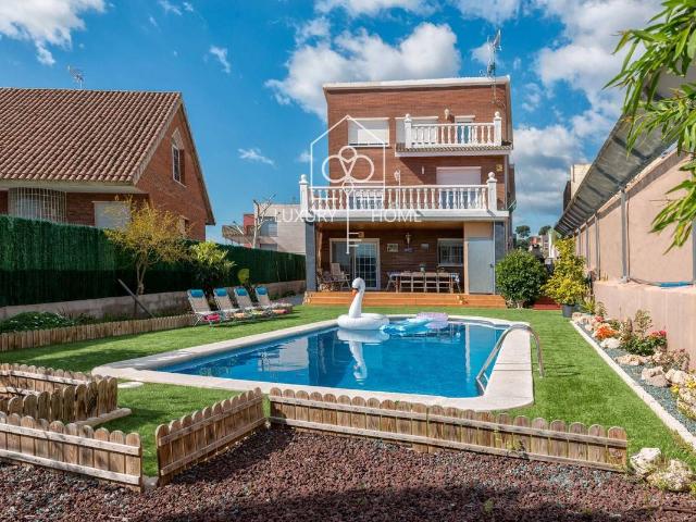 Chalet en venta en Viladecans, Baix Llobregat