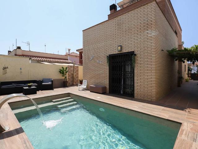 Chalet en venta en Viladecans, Baix Llobregat