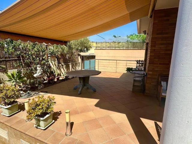 Chalet en venta en Viladecans, Baix Llobregat