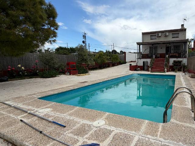 Chalet en venta en Torreperogil, Andalucía