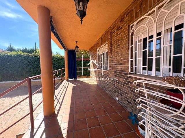 Chalet en venta en Torres De La Alameda, Madrid