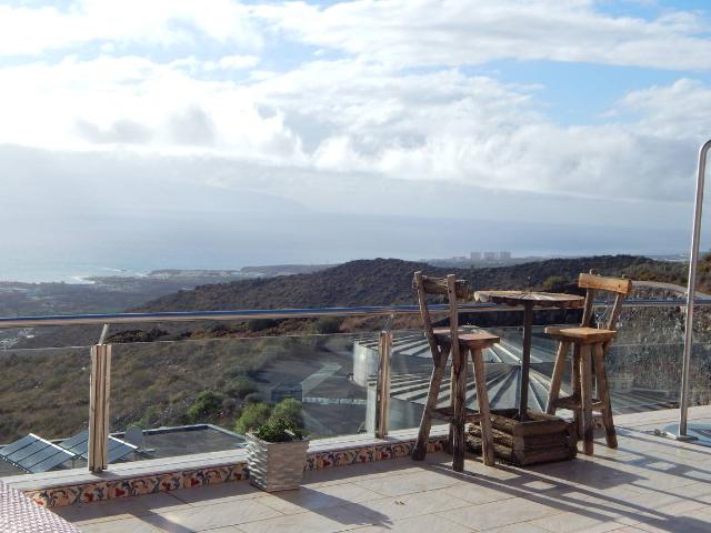 Chalet en venta en La Postura, Adeje