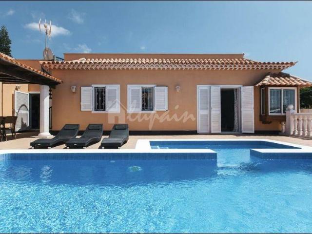 Chalet en venta en La Postura, Adeje