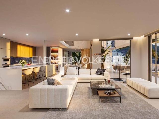 Chalet en venta en La Postura, Adeje