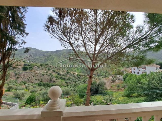Villa en venta en Totalán