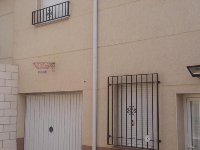Villa en venta en Tribaldos