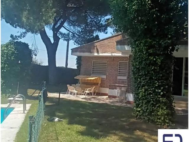 Chalet en venta en Tudela De Duero, Castilla y León