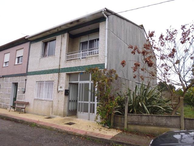 Villa en venta en Tui, O Arrabal