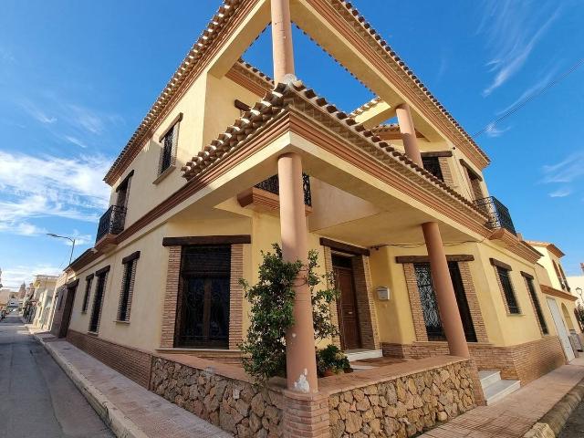 Chalet en venta en Turre, Andalucía