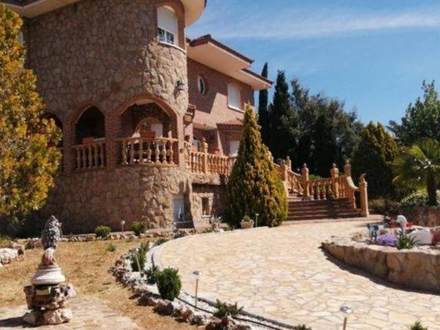 Chalet en venta en Uceda, Guadalajara